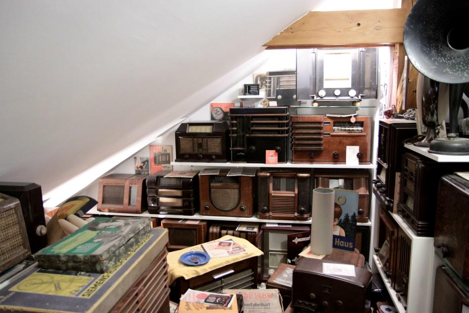 Sammlung alter Radios von Jörg Chowanetz